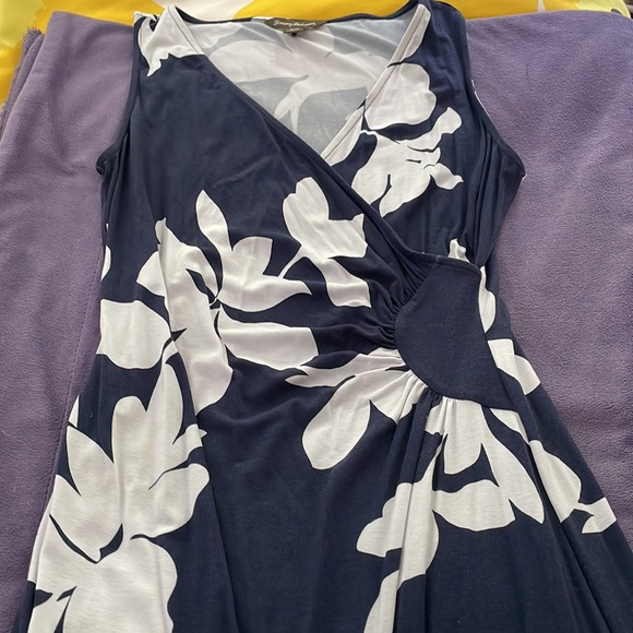 Side ruched navy & white summer cotton blend wrap dress. Very figure flattering - Picture 3 of 3